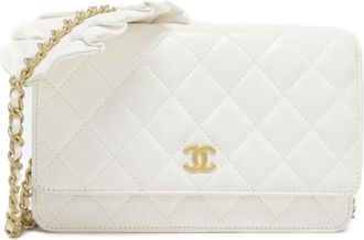 Chanel White Leather Chain/Shoulder Wallet (Pre-Owned)
