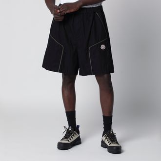 Moncler Black cargo shorts in cotton gabardine