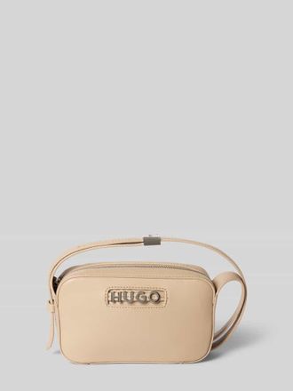 HUGO BOSS Umh&auml;ngetasche mit Label-Applikation Modell MEL 2.0 in Taupe, Gr&ouml;&szlig;e 1
