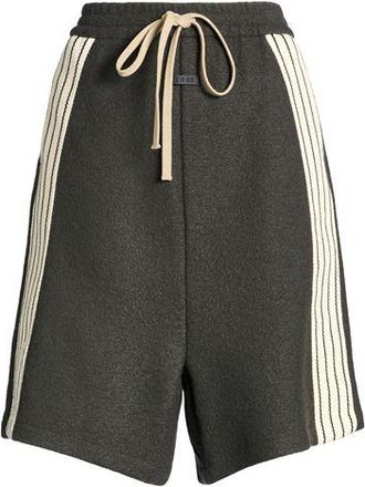 Fear of God BOTTOMWEAR - Shorts & Bermuda Shorts sur YOOX.COM
