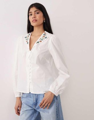 Nobody's Child Isla - Blusa in popeline bianca con colletto ricamato-Bianco