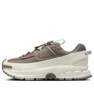 Nike (WMNS) Nike Air Zoom Vomero Roam Light Bone Mink Brown HQ2181-006