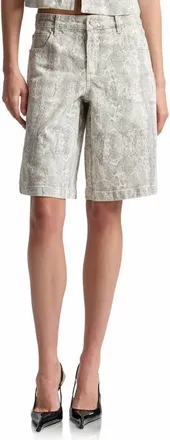 Avec Les Filles Faux Snakeskin Long Board Shorts in Ecru Python at Nordstrom, Size 26