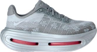 Nike Vomero Premium QS Sneakers - Dames - Hardloopschoenen - Grijs - 39 1/2 EU - Fitness