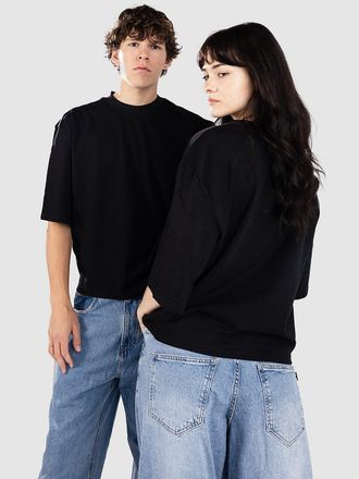 Urban Classics Organic Oversized Cropped T-Shirt nero