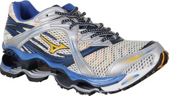 Mizuno Dynamic Performance Sneakers With Breathable Mesh Upper
