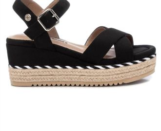 Xti Womens Suede Wedge Sandals In Black
