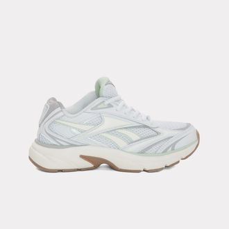 Reebok Womens Belwave In Moon/Chalk/Lightsage M