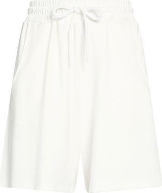 Hinnominate PARTES DE ABAJO - Pantalones cortos y bermudas en YOOX.COM
