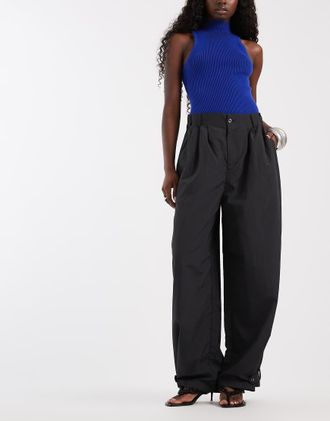 Noisy May Pantaloni a palloncino multitasche a fondo ampio color antracite con bottoni-Grigio