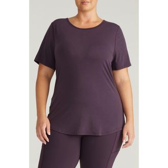 Universal Standard Mia Movement Short Sleeve T-Shirt in Purple Jewel at Nordstrom, Size Xl