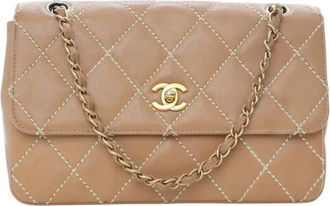 Chanel Borsa a spalla CC Wild Stitch media in pelle di vitello trapuntata con battente 2003-2004 - Marrone