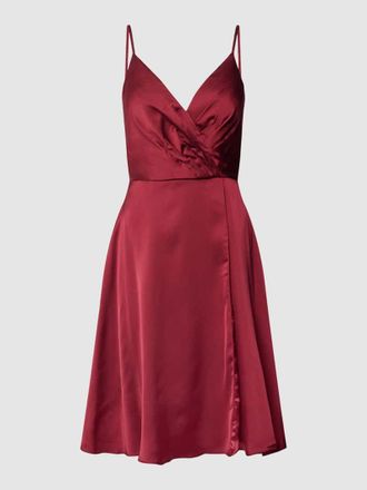 Luxuar Luxuar Cocktailkleid mit Herz-Ausschnitt in Dunkelrot, Gr&ouml;&szlig;e 36