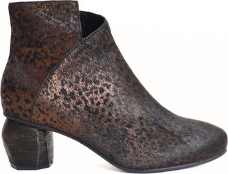 Antelope Womens Greta Textured Ankle Boot In Black