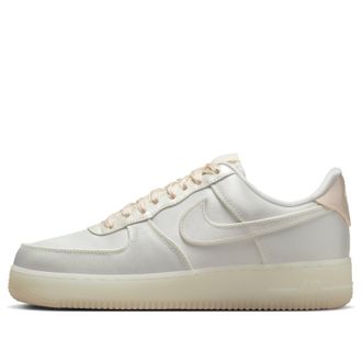 Nike (WMNS) Nike Air Force 1 07 LV8 Sail Barely Orange HQ3762-133