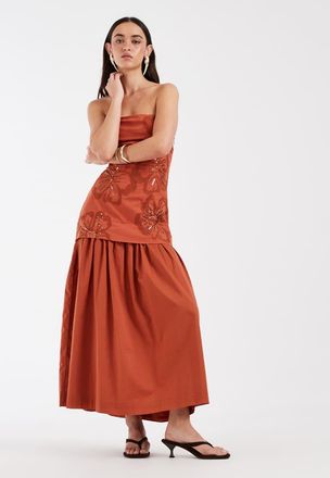 Asos Vestito lungo a fascia color ruggine con ricami floreali-Arancione