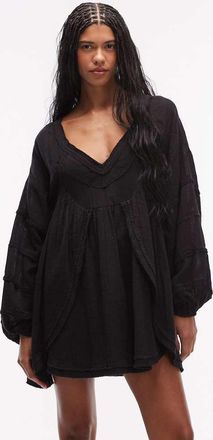 Asos Vestito grembiule corto con scollo a V nero slavato