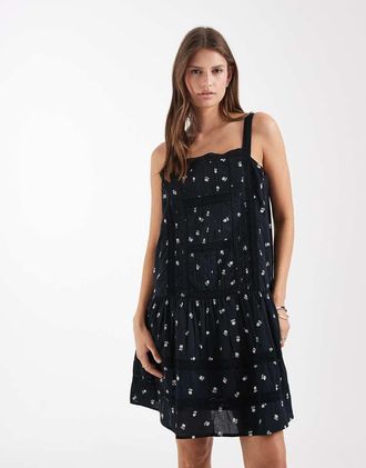 Levi's Kate - Vestito corto ricamato con pinces nero stampa a fiorellini