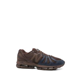 New Balance Mesh-panelled Logo-patch Sneakers