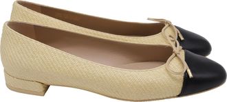 Stuart Weitzman Sleek Bow Ballet Flats in Cream Raffia