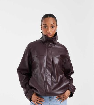 Asos Tall ASOS DESIGN Tall - Giacca bomber sportiva in pelle sintetica a imbuto color prugna cioccolato-Marrone