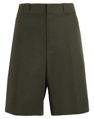 Valentino Garavani BOTTOMWEAR - Shorts & Bermuda Shorts sur YOOX.COM
