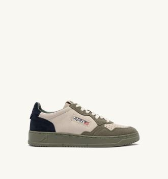 Autry MEDALIST LOW TRICOLOR SNEAKERS IN SMOKE GREEN AND SPACE SUEDE