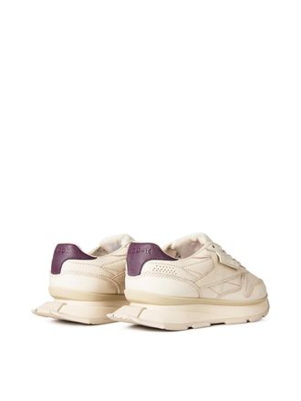 Reebok Womens Leather Sneaker White