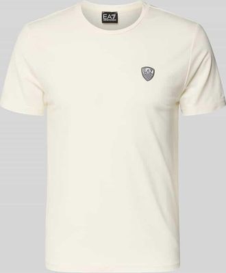 Emporio Armani T-Shirt aus Viskose-Mix mit Label-Patch in Offwhite, Größe XXXL