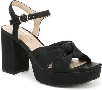 Life Stride August Ankle Strap Platform Sandal in Black at Nordstrom, Size 5.5
