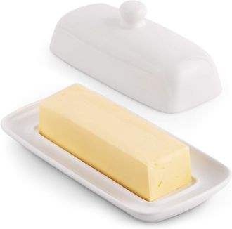 Zulay Kitchen Porcelain White Butter Dish With Lid For Countertop