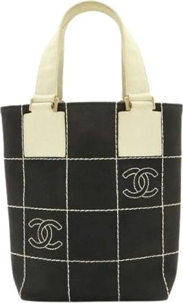 Chanel Pre-owned Tote Bags, female, Black, Size: ONE SIZE Pre-owned Choco Bar Canvas Tote Bag