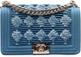 Chanel 2019 Old Medium Boy Flap denim crossbodytas met plooien - Blauw