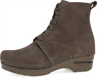 Dansko Wpomens Sigourney Lace-Up Boots In Mushroom