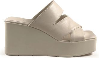 Vic Mati&eacute; K10 Block Wedge - Dames - Sleehakken - Beige - 39 1/2 EU - Leer - Schoenen