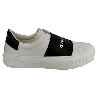 Givenchy Givenchy City Court Slip-On Sneakers in Witte Leer