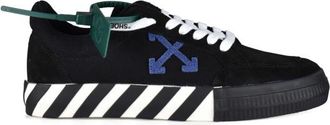 Off-white Gebroken witte gevulkaniseerde canvas sneakers zwart