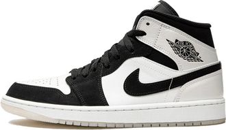 Nike Jordan Sneakers, male, White, Size: 11 1/2 US Diamond Shorts, Classic and Stylish Sneakers