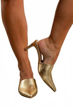 Matisse Footwear Womens Garret Mules In Gold