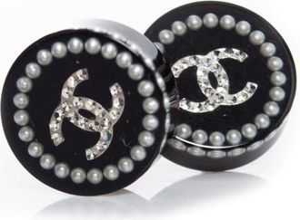 Chanel Pre-owned Womens Round studded pearl and rhinestone earrings - Black - One Size