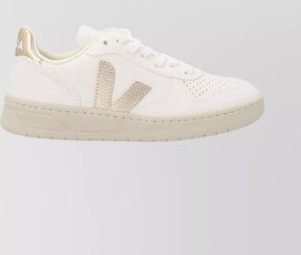 Veja low-top sneakers with contrast heel tab
