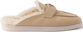 Prada Su&egrave;de lammy muiltjes - Beige