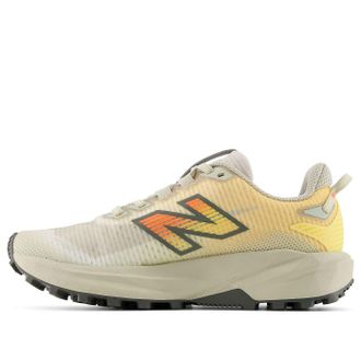 New Balance (WMNS) New Balance FuelCell Rebel Trail White Peach Timberwolf WRBT6G2