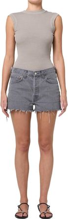 A Gold E Parker Short In Union