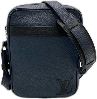 Louis Vuitton Navy Leather Shoulder Bag (Pre-Owned)