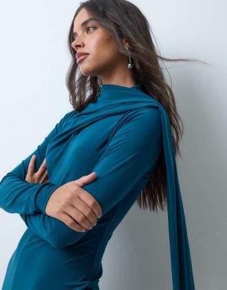 Asos abito lungo aderente con maniche lunghe, collo alto e dettaglio foulard in blu petrolio