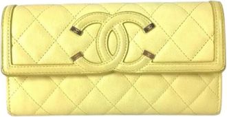 Chanel Pre-owned Wallets, female, Yellow, Size: ONE SIZE Pre-owned Leather Wallet