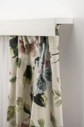 Garesa Gardinenschiene »Kunststoffschiene mit Blende« 3 läufig-läufig Wunschmasslänge Deckenmontage, verlängerbar, einfache Montage, schlicht