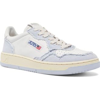 Autry Medalist Low Top Sneaker in Quite Grey Canvas at Nordstrom Rack, Size 5Us / 35Eu