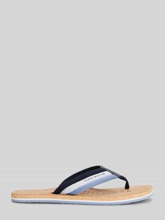 Tommy Hilfiger Zehentrenner mit Logo Detail und Kork-Fu&szlig;bett in Dunkelblau, Gr&ouml;&szlig;e 40